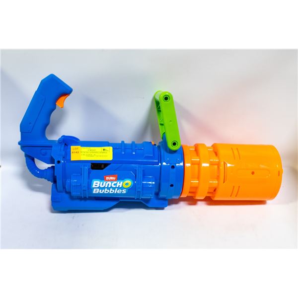 ZURU BUNCHO SPINNING BARREL BUBBLE BLASTER - 2L