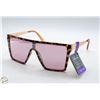 Image 1 : PAIR OF NEW FOSTER GRANT SUNGLASSES