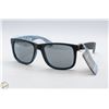Image 1 : PAIR OF NEW FOSTER GRANT SUNGLASSES