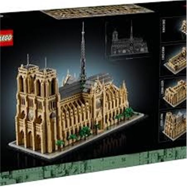 NEW LEGO ARCHITECTURE NOTRE-DAME BUILDING SET