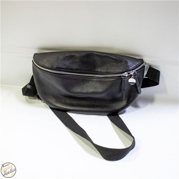 SIRIANO WOMENS LEATHER ZIP UP SHOULDER BAG BLACK