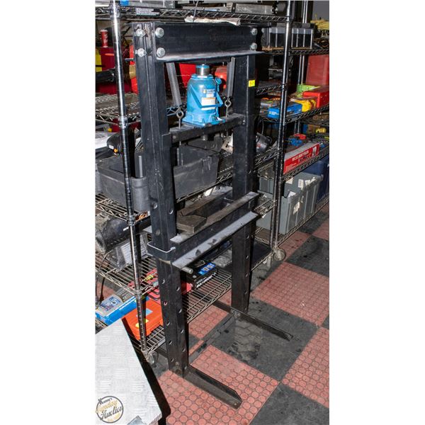 POWERFIST LOW PROFILE HYDRAULIC BOTTLE JACK ON