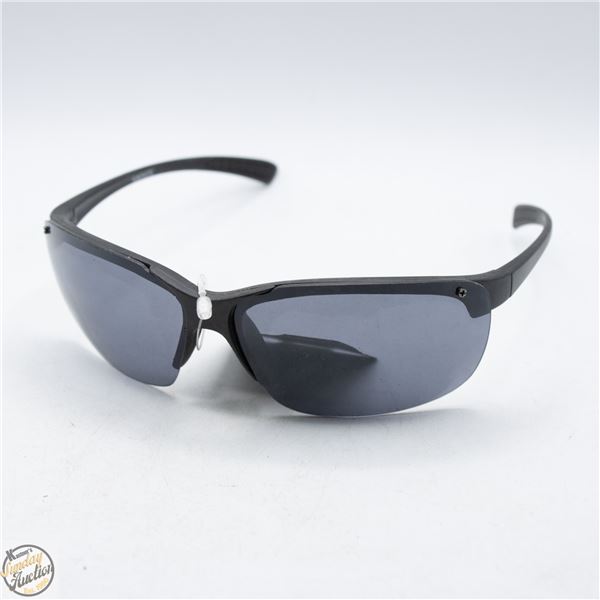 PAIR OF SUNGLASSES