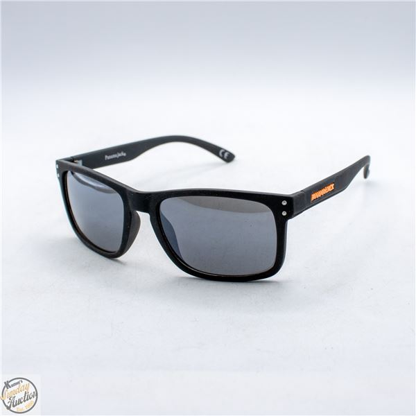 PAIR OF SUNGLASSES