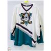Image 1 : VINTAGE MIGHT DUCKS LARGE ADULT