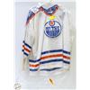 Image 1 : GRAVES SIGNED OILERS XL JERSEY-ESTATE