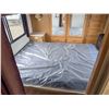 Image 21 : OFF SITE: 1998 FLEETWOOD BOUNDER 36' MOTORHOME