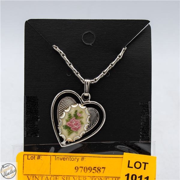 VINTAGE SILVER-TONE HEART PENDENT NECKLACE