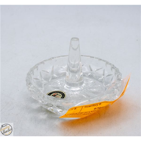 VINTAGE HAND CUT 24% LEAD CRYSTAL RING HOLDER
