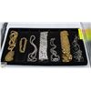 Image 1 : VINTAGE LOT OF VARIOUS JEWERLY