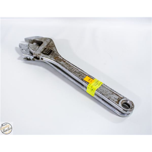 15" & 18" METAL PIPE WRENCHES