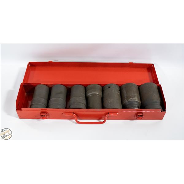 DEEP DRIVE IMPACT SET IN RED METAL CASE