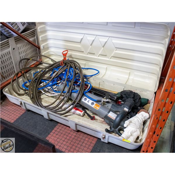 VEHICLE CARGO CASE WITH CONTENTS