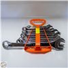 Image 1 : SET OF CRESCENT WRENCHES ON HOLDER
