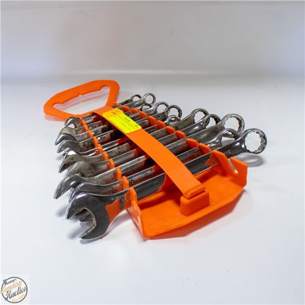 SET OF CRESCENT WRENCHES ON HOLDER