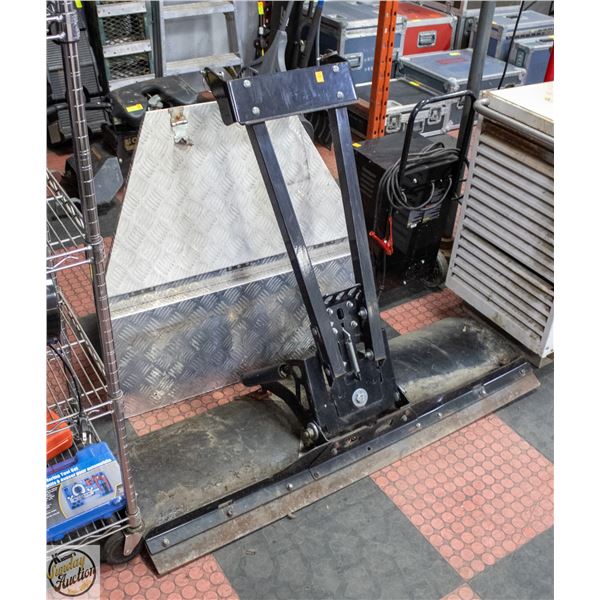 ATV SNOW SHOVEL 17.25" WIDE/52.25" LONG