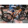 Image 1 : HARDROCK SPORT SPECIALIZED BIKE NEEDS NEW TIRE