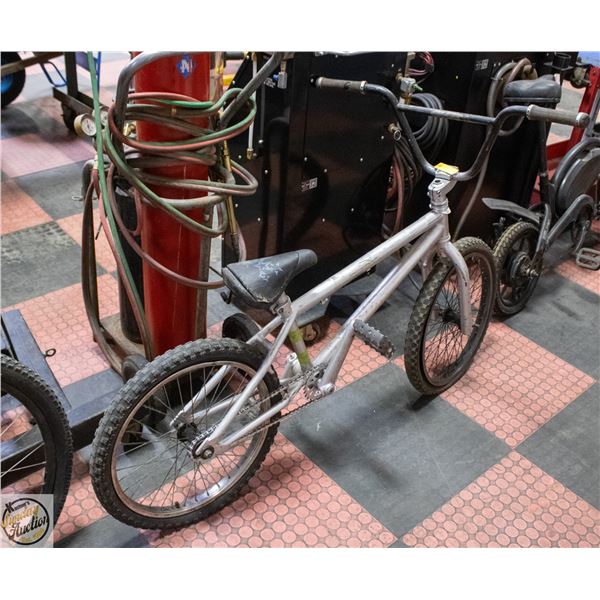 BICYCLE BMX STYLE