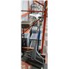 Image 1 : 2 SNOW SHOVELS + 1 YARDWORKS RAKE