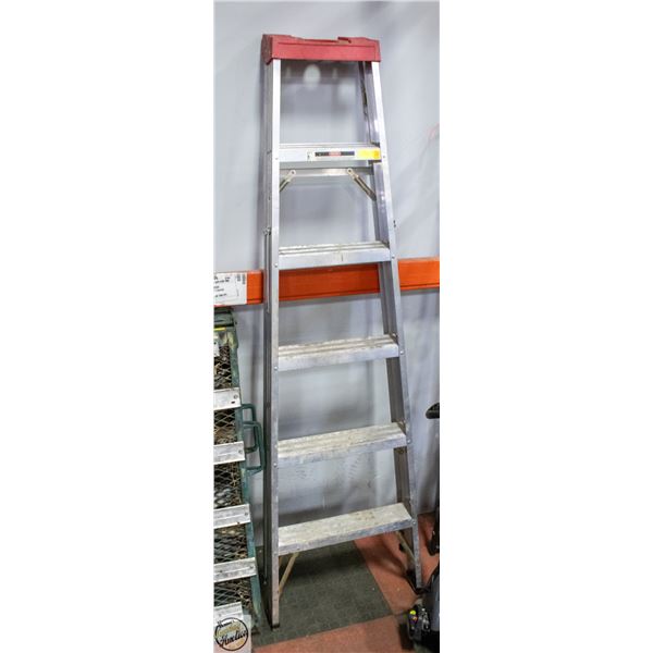 6FT A-FRAME ALUMINUM LADDER