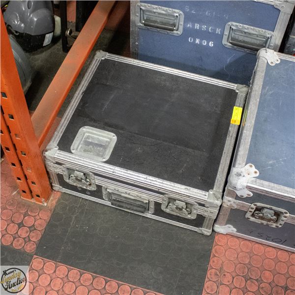 DURABLE SHIPPING CASE: H 8" W 19" L 17"