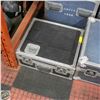 Image 1 : DURABLE SHIPPING CASE: H 8" W 19" L 17"