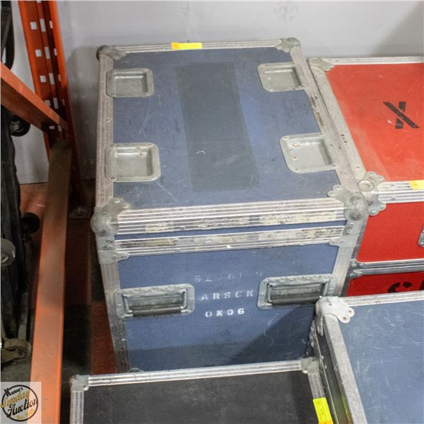 DURABLE SHIPPING CASE: H 21" W 23" L 19"