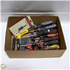 Image 1 : BOX W/ SCREWDRIVERS AND BIT SETS