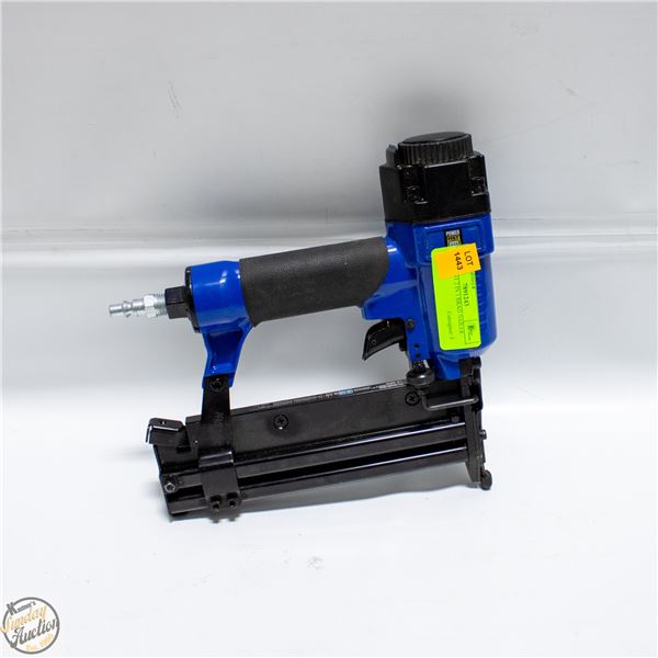 POWER FIST 2 IN 1 BRAD NAILER / STAPLER