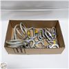 Image 1 : BOX W/ NEW HOOKS AND CARABINERS
