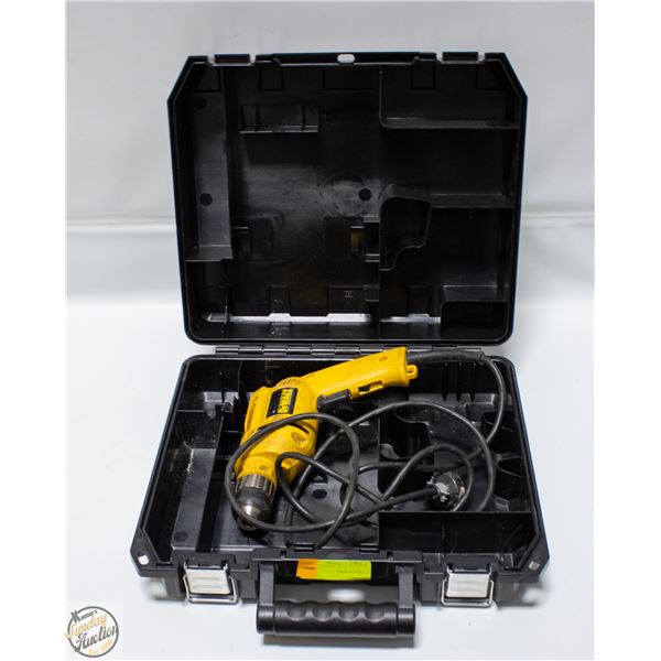 DEWALT 3/8 DRILL