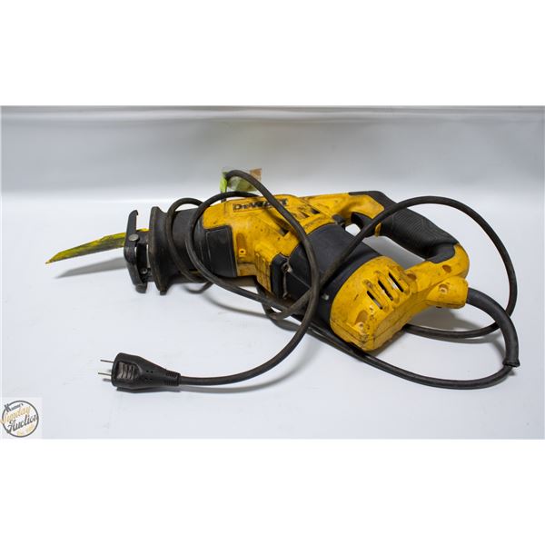 DEWALT CUT OFF TOOL
