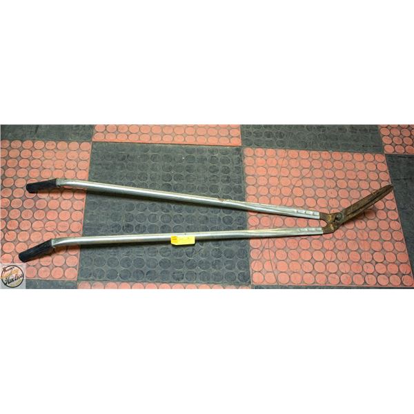 LONG HANDLED ALUMINUM WEED CLIPPER