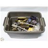 Image 1 : BIN OF VINTAGE CABINET HARDWARE ETC