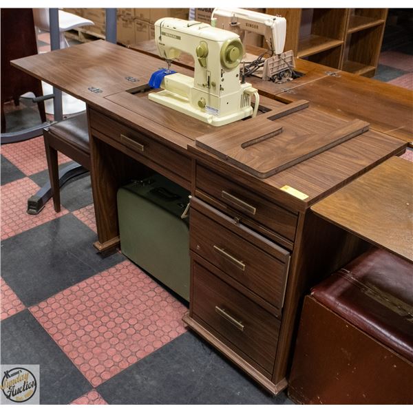 VINTAGE BERNINA 730 SEWING MACHINE IN CABINET