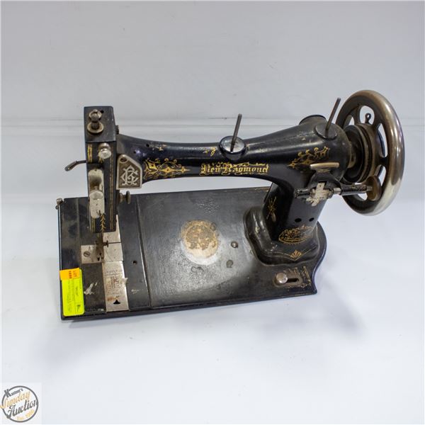 ANTIQUE NEW RAYMOND VIBRATING SHUTTLE LOCK STITCH