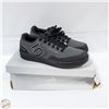 Image 1 : ADIDAS FREE RUNNER SNEAKERS SZ 12.5