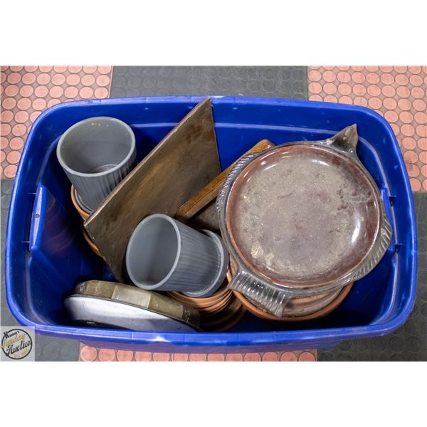 LARGE LOT OF TERRACOTTA PLANTERS+BASES