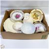 Image 1 : COLLECTION OF ANTIQUE PORCELAIN
