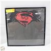 Image 1 : BATMAN/ SUPERMAN T-SHIRT DISPLAY FRAME