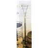 Image 1 : 2 FIXTURE LIVING ROOM STANDING LAMP
