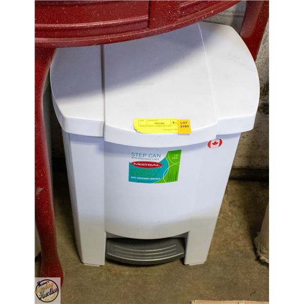 WHITE STEP GARBAGE CAN