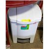 Image 1 : WHITE STEP GARBAGE CAN
