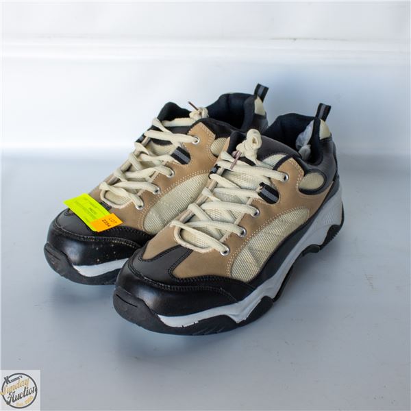 WHEELIES ROLLER SHOES SIZE 9