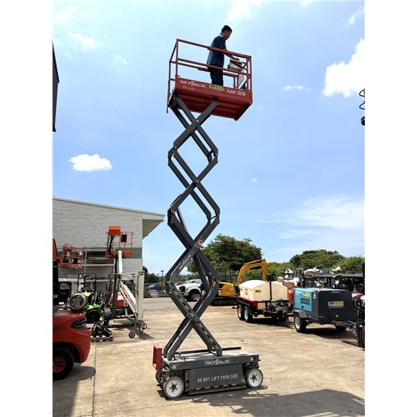 GENIE & SKYJACK ELECTRIC SCISSOR LIFTS (OAHU) - Session 1