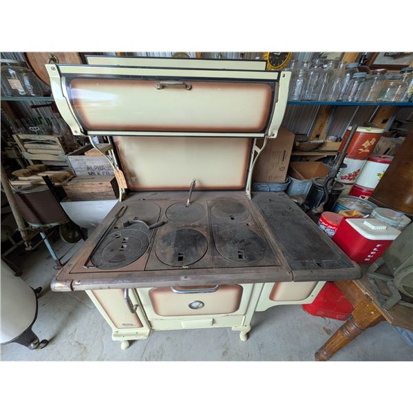 Wood Kitchen Stove and Oven Finley Coronet
