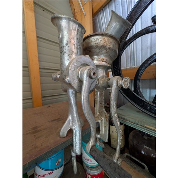 Two Meat Grinders (Silver)