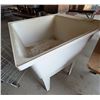Image 1 : Shop Sink 18 Inches