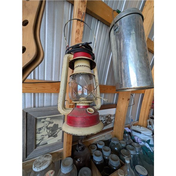Oil  Lantern Tin Pail with Top
