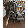 Image 1 : Heater Utility Hand Crank Type F2